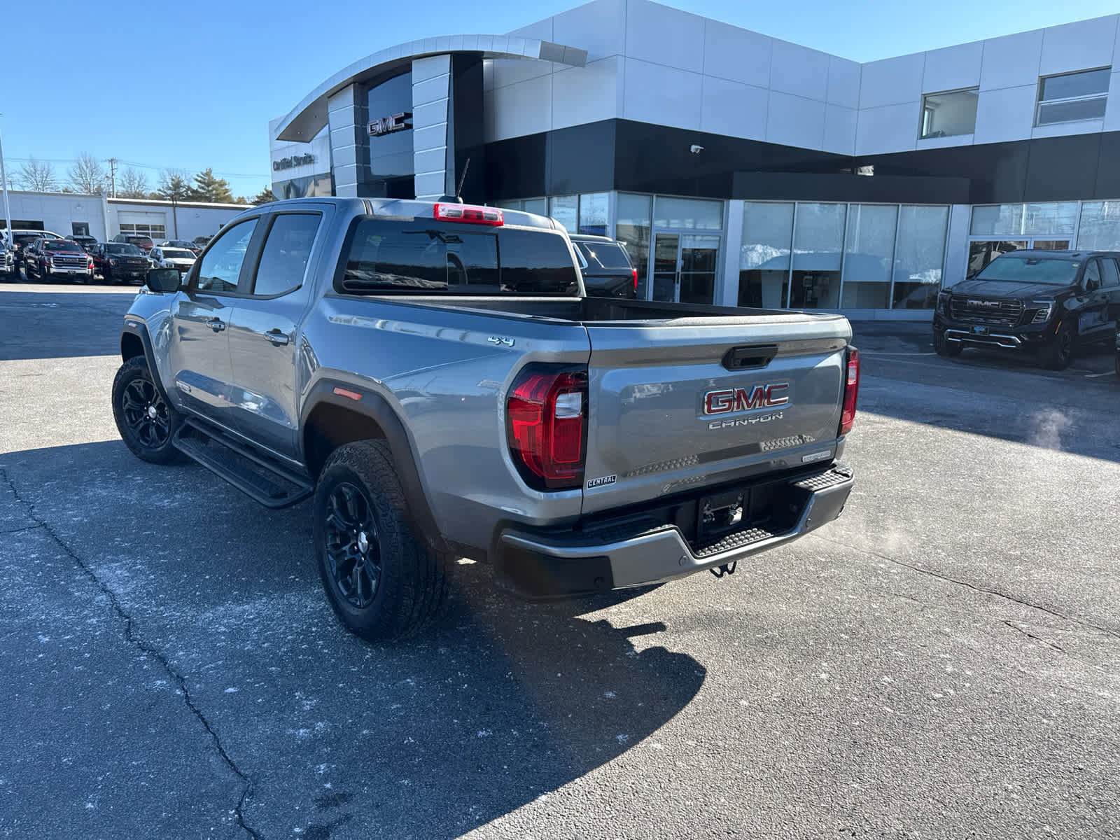 Used 2024 GMC Canyon Elevation w/ Elevation Premium Package image 5