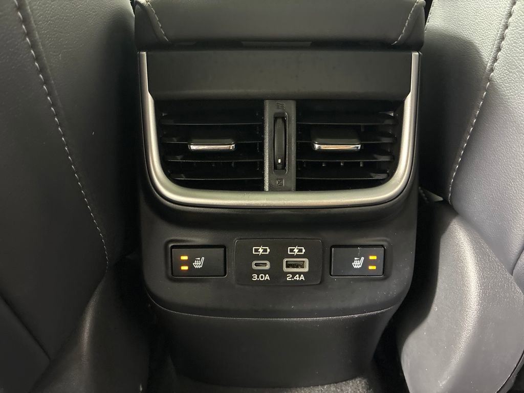 Used 2023 Subaru Outback Limited image 28