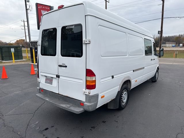 Used 2004 Dodge Sprinter 2500 w/ PWR Convenience Group image 11
