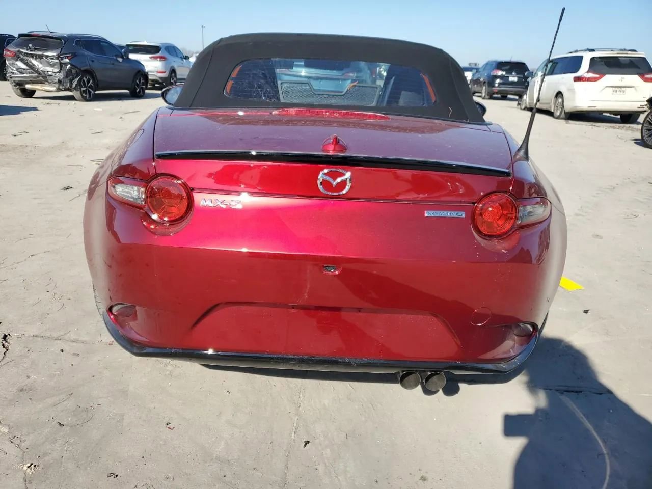 Used 2023 MAZDA MX-5 Miata Club w/ Brembo/BBS Recaro Package RWD image 6