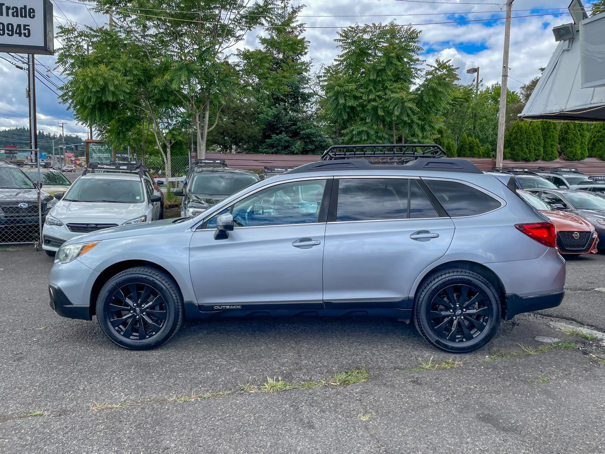 Used 2017 Subaru Outback 2.5i Limited AWD/4WD image 8