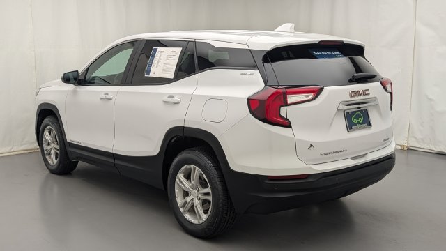 Used 2023 GMC Terrain SLE AWD/4WD image 7