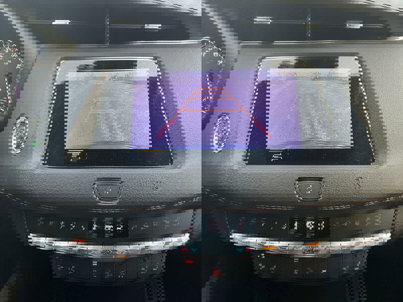 Used 2019 Cadillac XT4 Premium Luxury image 21