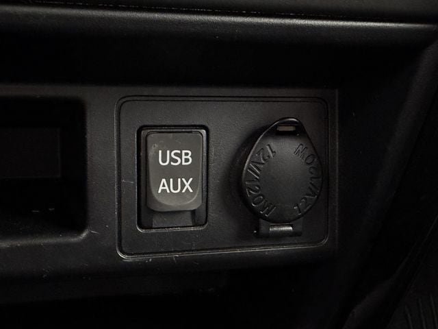 Used 2018 Toyota 4Runner TRD Off-Road Premium AWD/4WD image 19