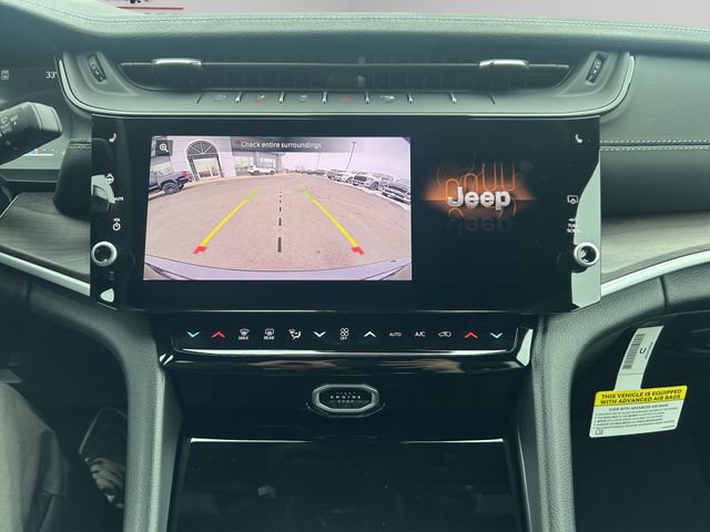 New 2026 Jeep Grand Cherokee Limited w/ Limited Altitude Package AWD/4WD image 18