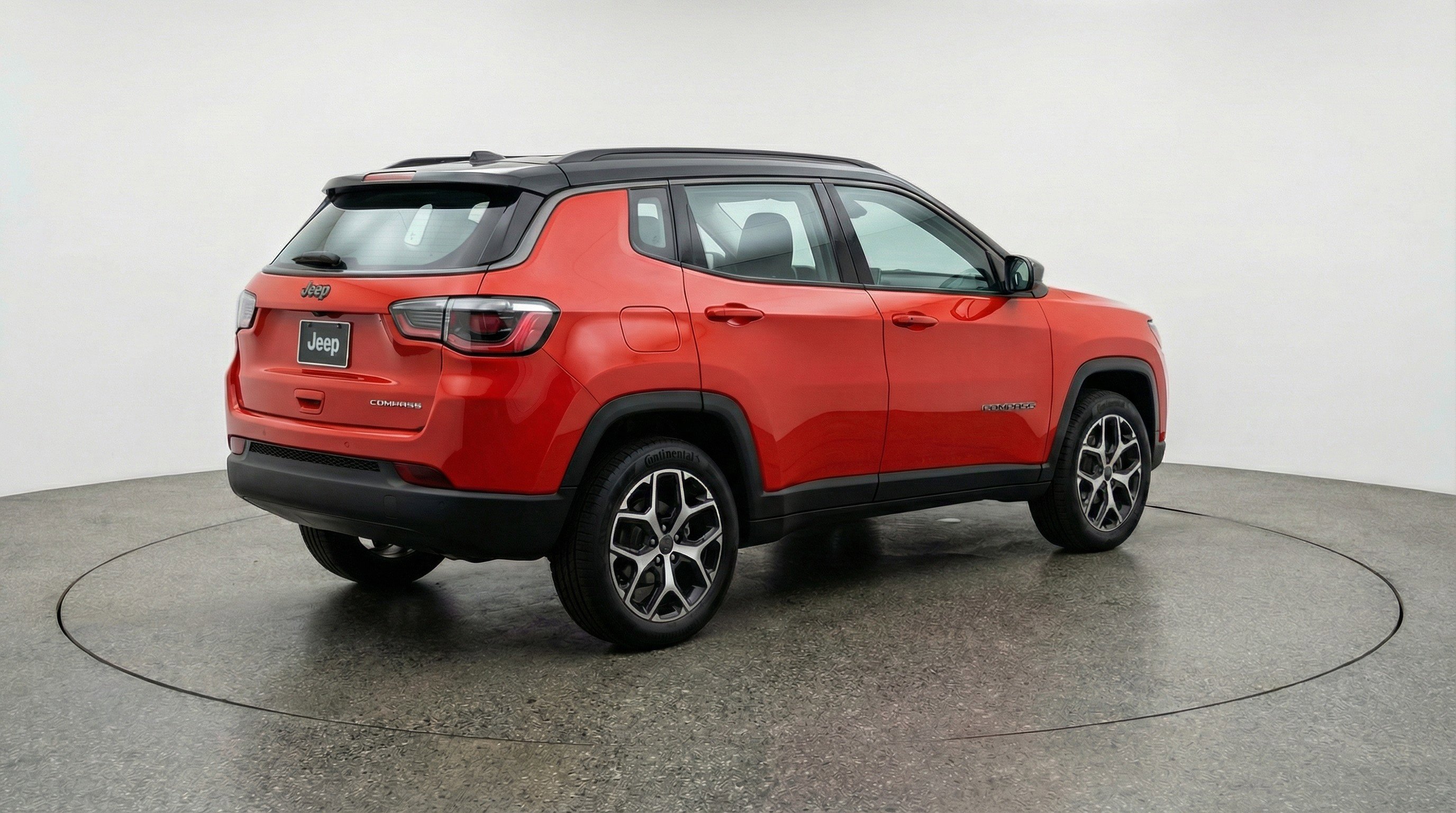 Used 2025 Jeep Compass Limited image 9