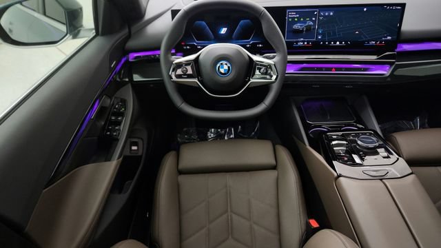 Used 2026 BMW i5 eDrive40 AWD/4WD image 70