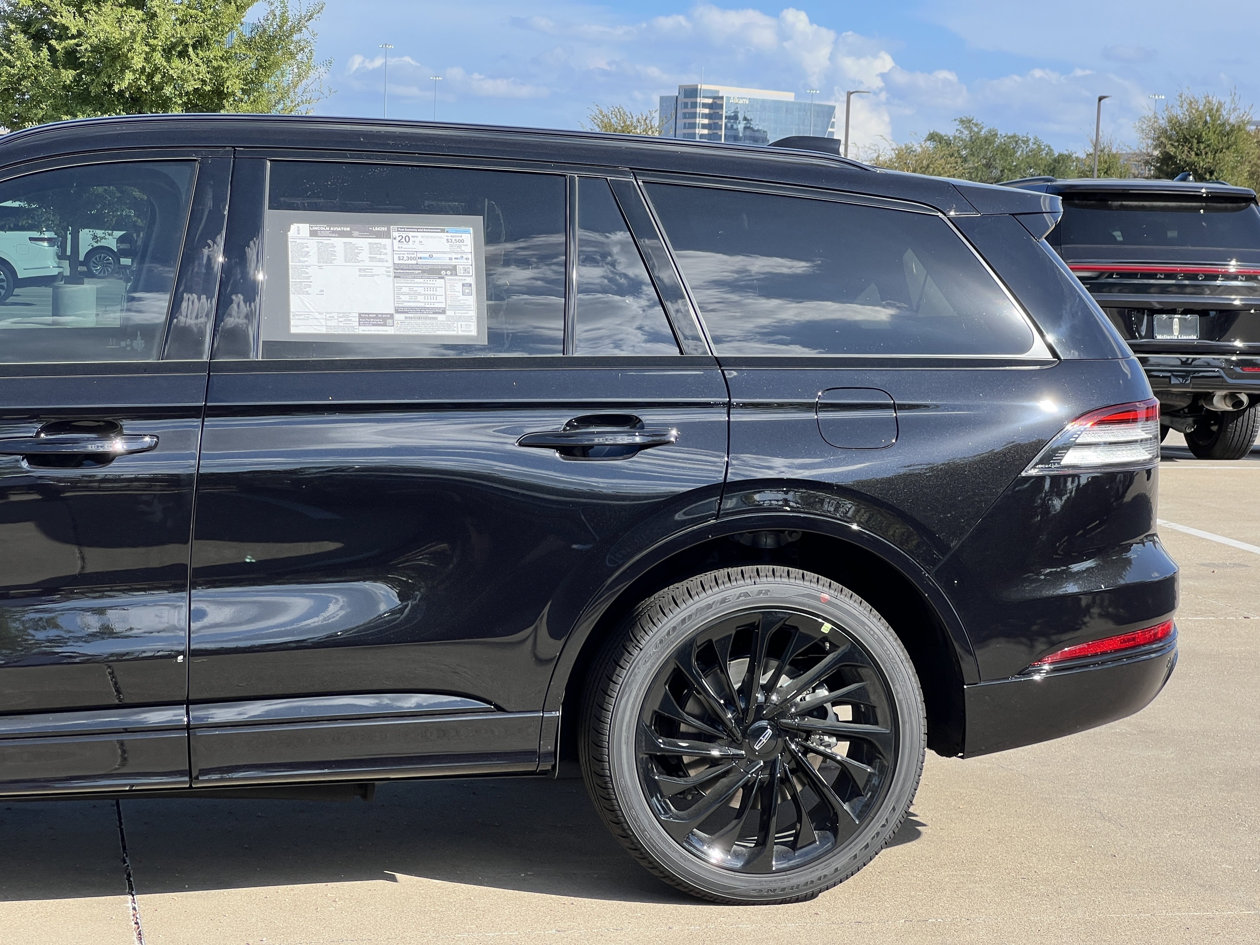 New 2027 Lincoln Aviator Reserve AWD/4WD image 6