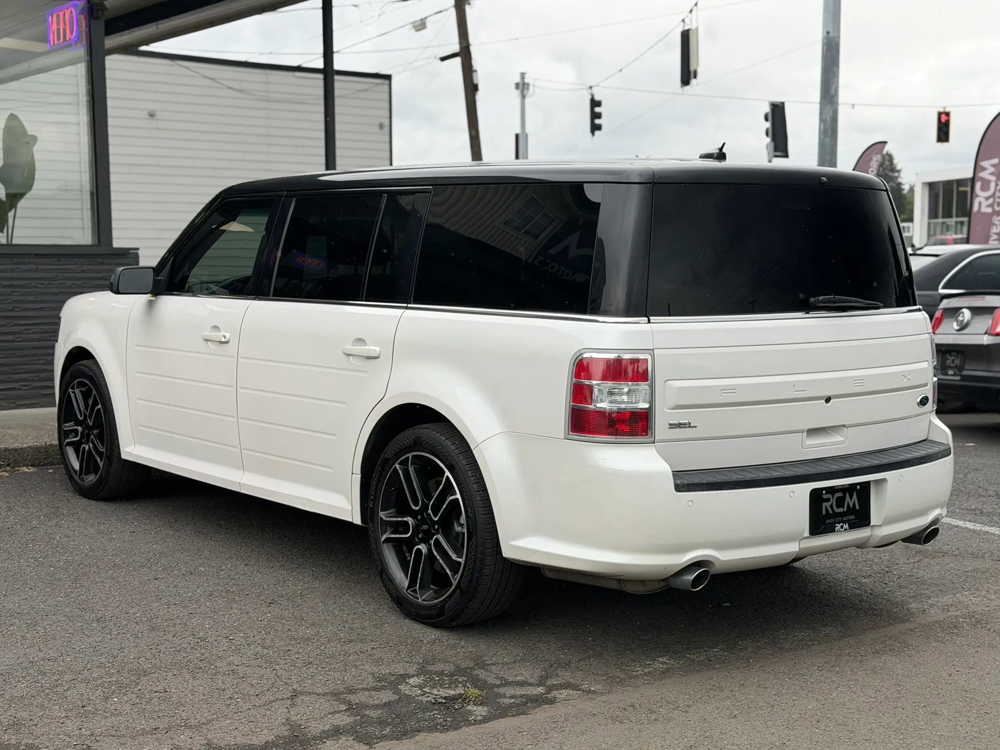 Used 2013 Ford Flex SEL FWD image 7