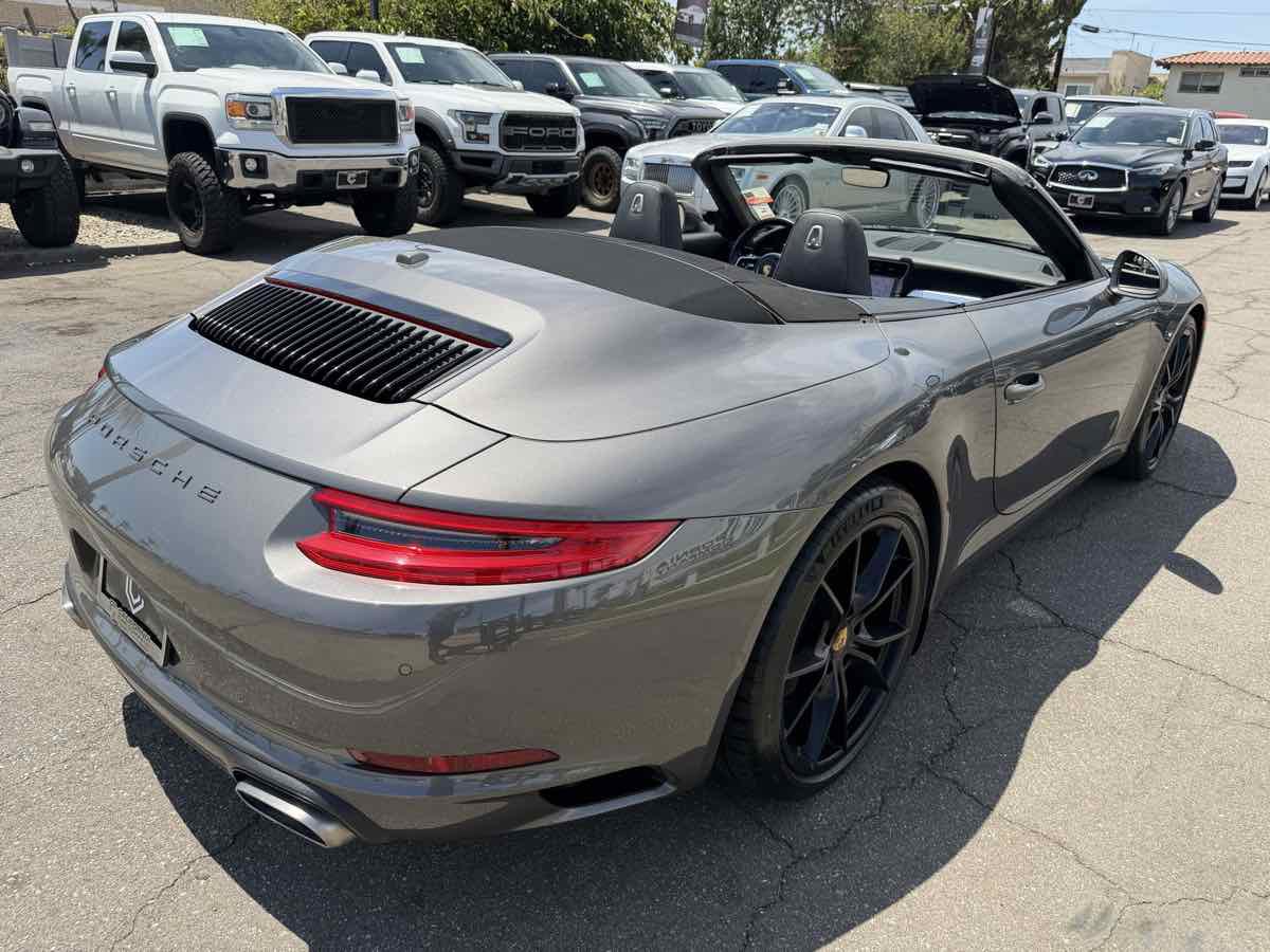 Used 2019 Porsche 911 Carrera RWD image 11