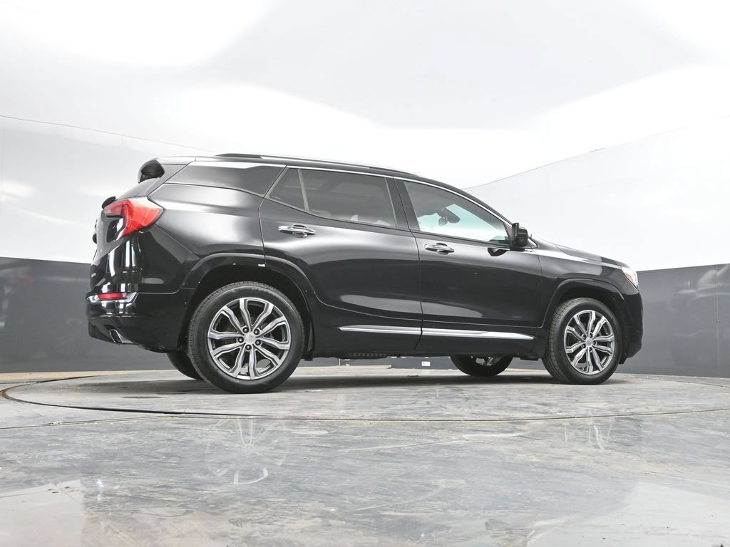Used 2018 GMC Terrain Denali w/ GMC Pro Grade Package AWD/4WD image 41
