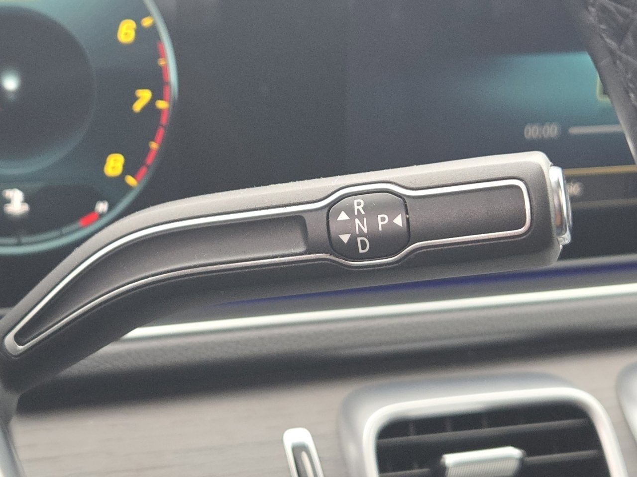 Used 2021 Mercedes-Benz C 300 4MATIC Sedan w/ Premium Package image 31