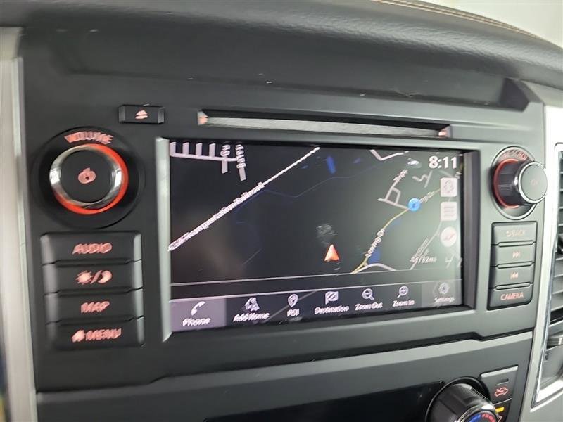 Used 2019 Nissan Titan SL w/ Chrome Package image 16