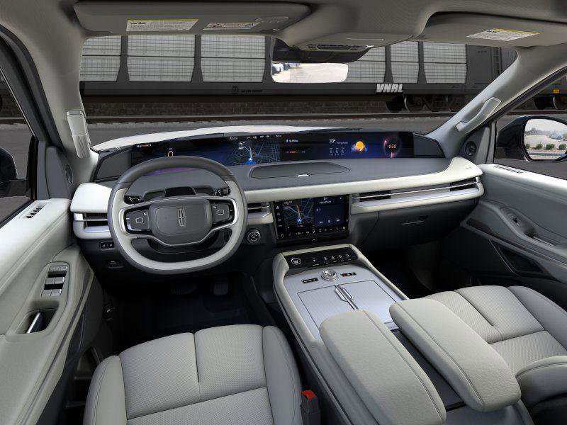 New 2025 Lincoln Navigator L Reserve image 9