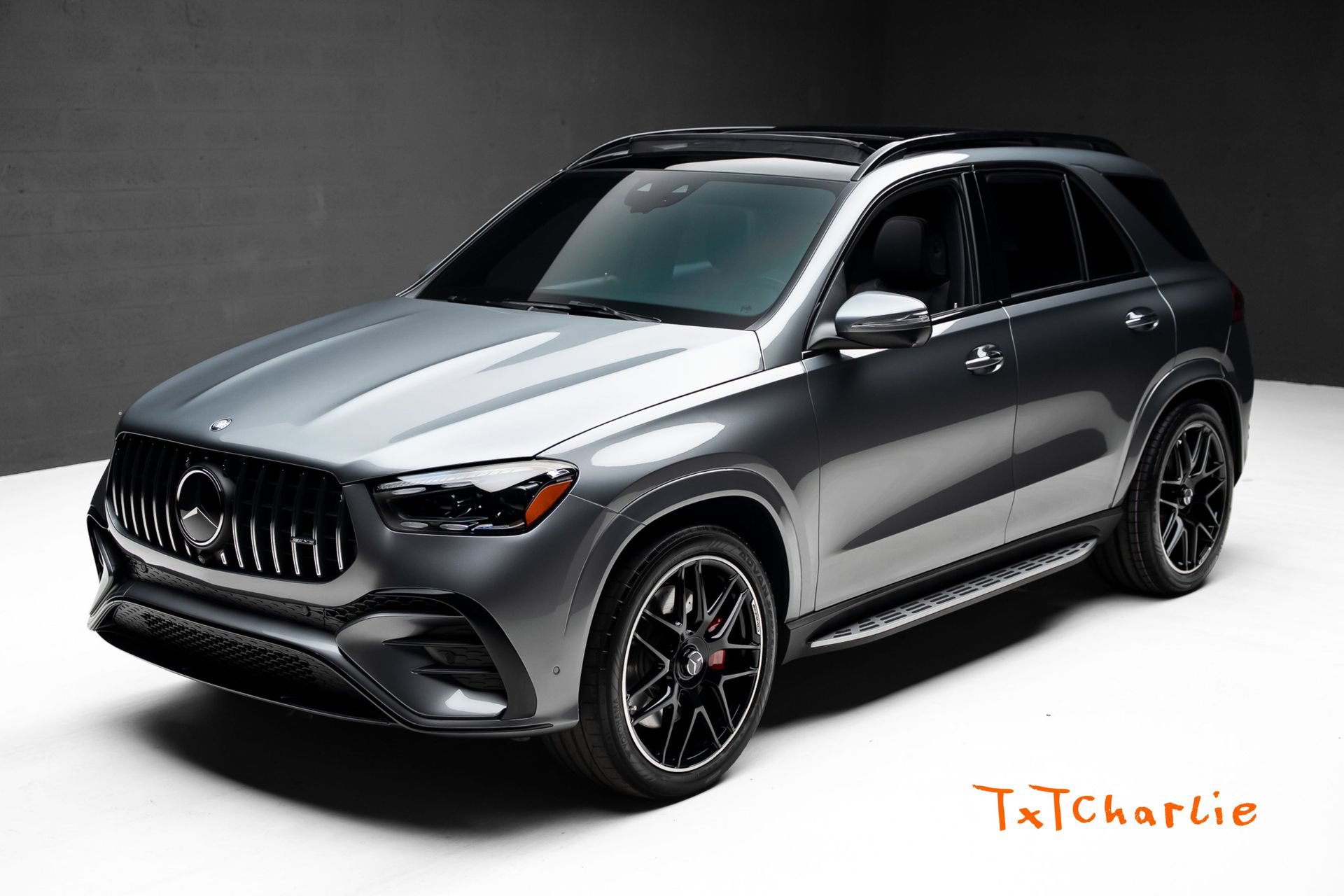 Used 2025 Mercedes-Benz GLE 53 AMG 4MATIC w/ Driver Assistance Package