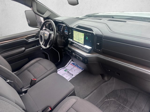 Used 2024 Chevrolet Silverado 2500 LT AWD/4WD image 25