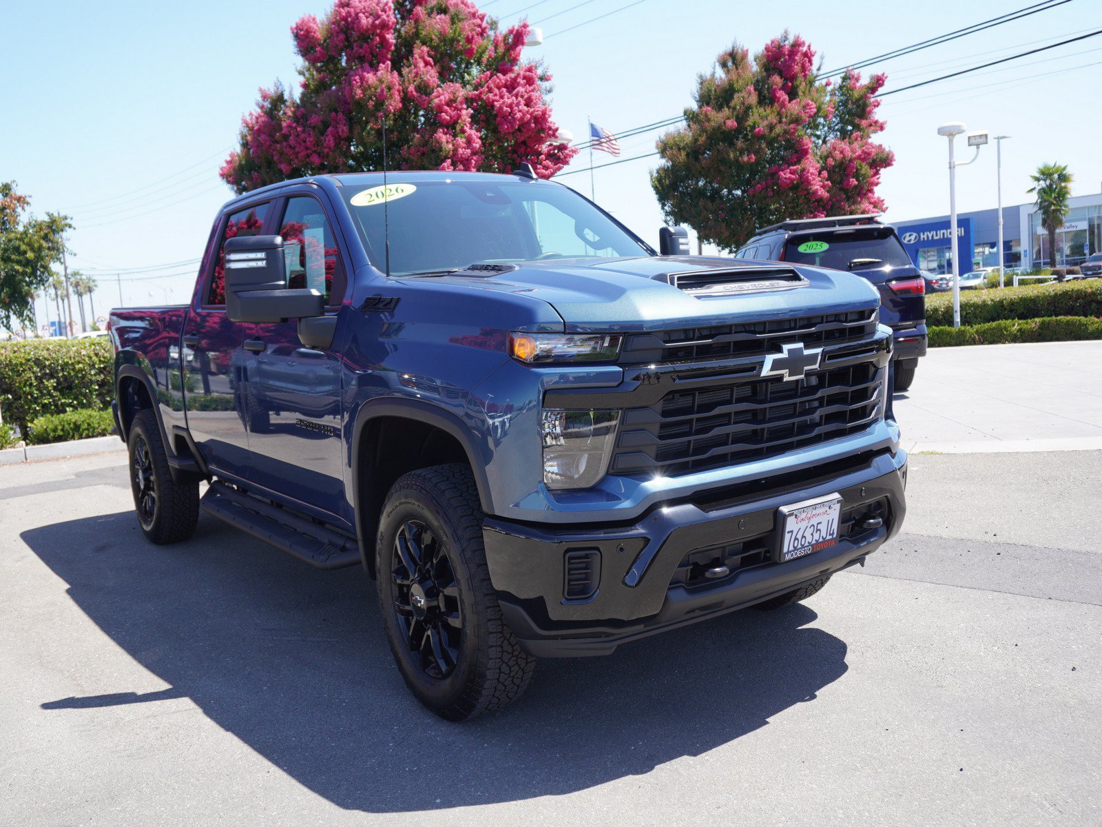 Used 2026 Chevrolet Silverado 2500 Custom w/ Custom Value Package AWD/4WD image 1