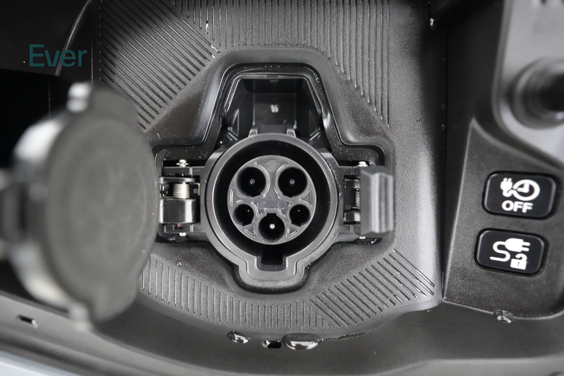 Used 2026 Nissan Leaf Platinum+ w/ Cargo Package (Platinum+) FWD image 27