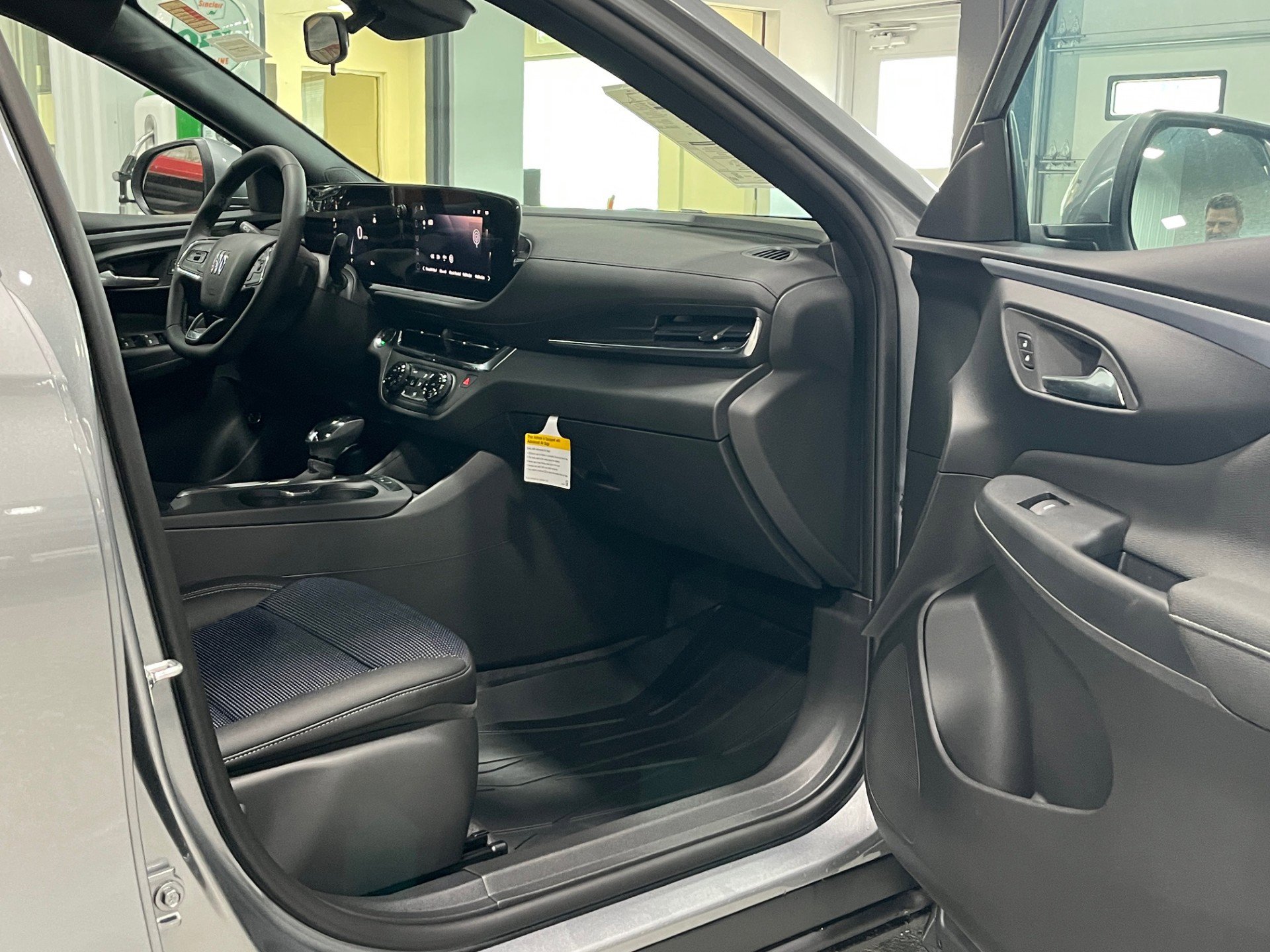 New 2025 Buick Envista Preferred w/ Convenience I Package image 8