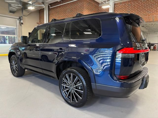 Used 2024 Lexus GX 550 w/ Accessory Package (Z1) AWD/4WD image 5