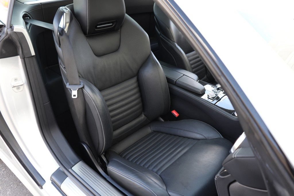 Used 2014 Mercedes-Benz SL 550 w/ Driver Assistance Package image 33