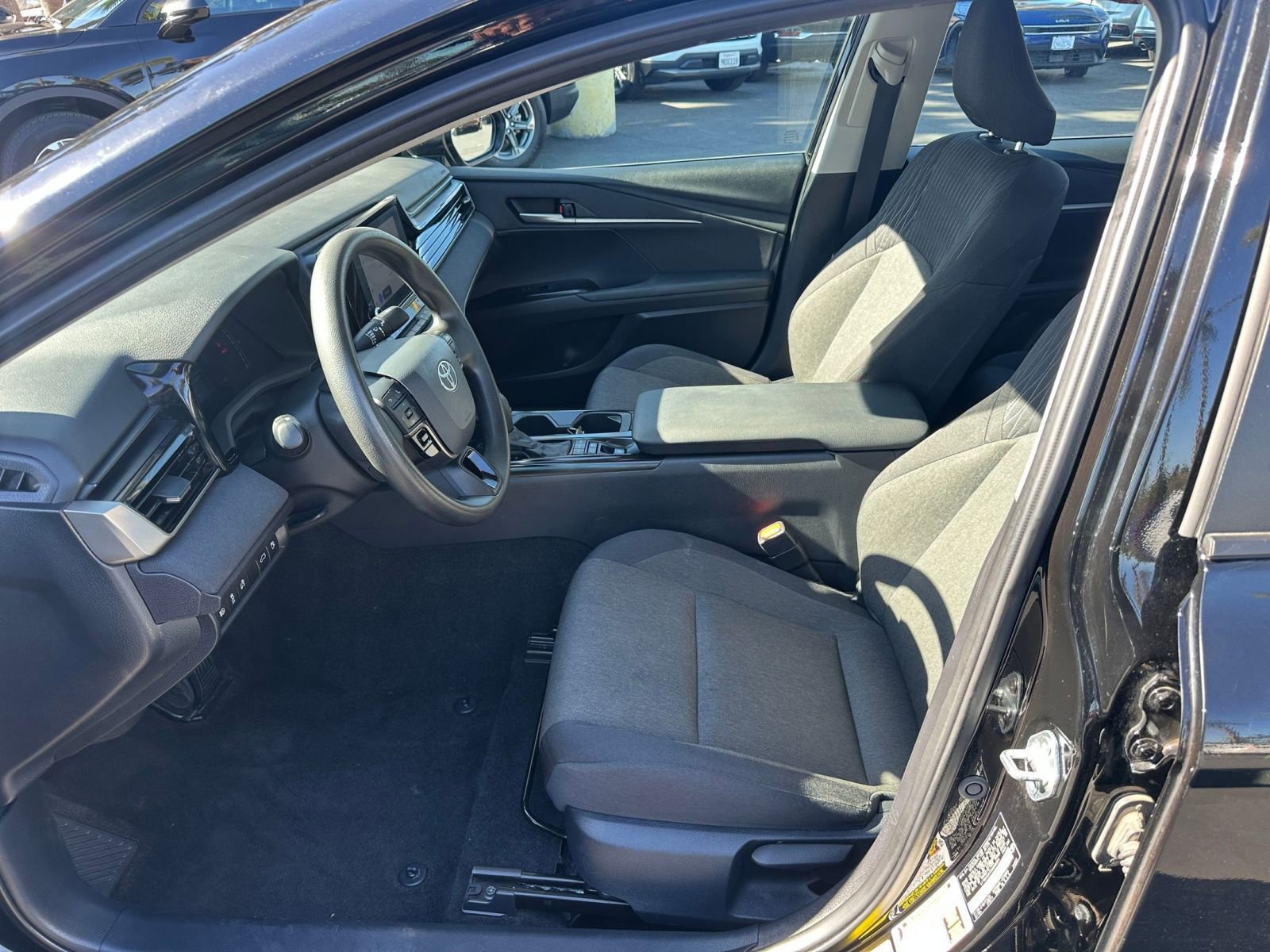 Used 2025 Toyota Camry LE image 25