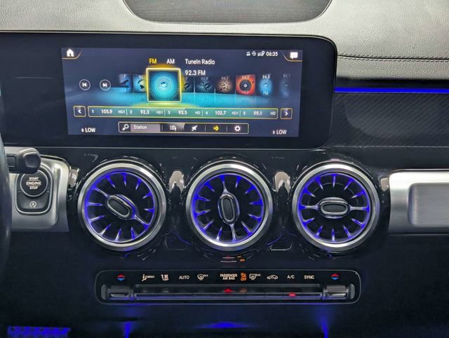Used 2022 Mercedes-Benz GLB 250 image 11