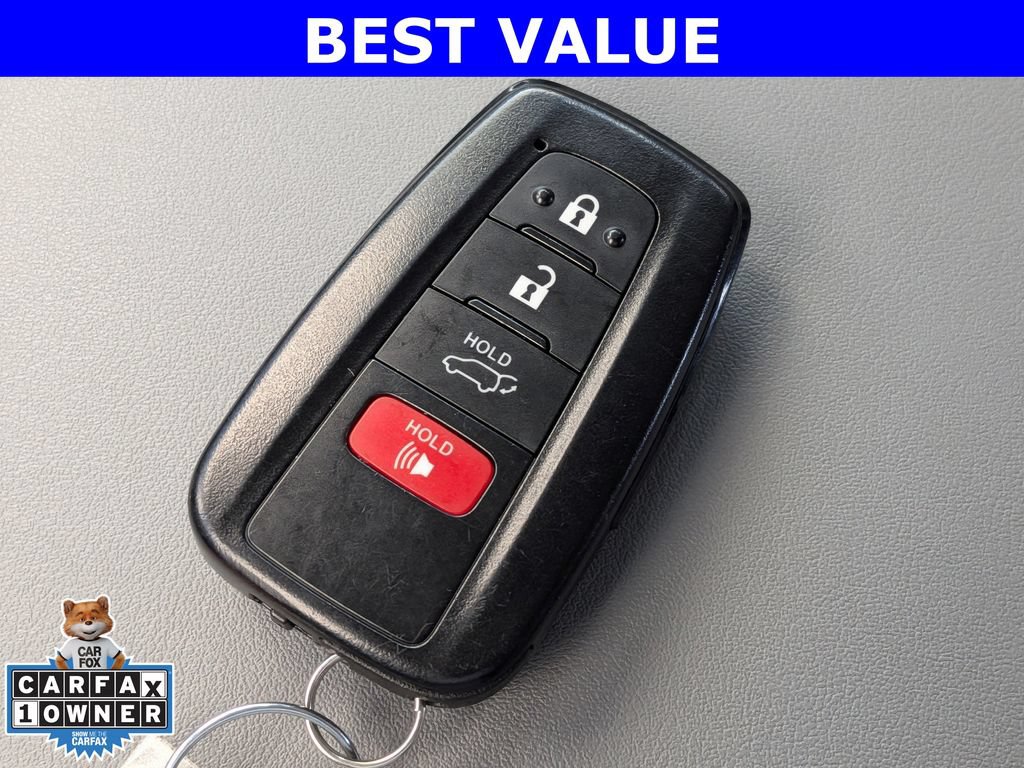 Used 2023 Toyota Highlander XLE FWD image 28
