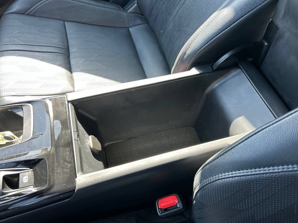 Used 2025 Toyota Camry XSE FWD image 30