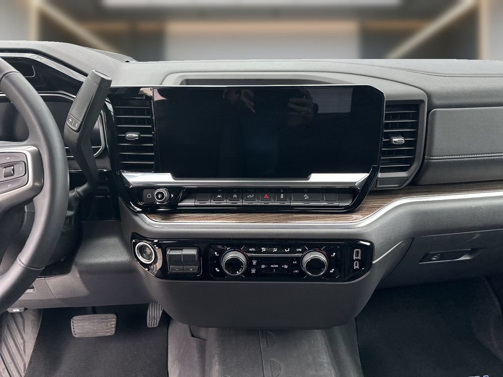 Used 2025 Chevrolet Silverado 1500 LT Trail Boss AWD/4WD image 19