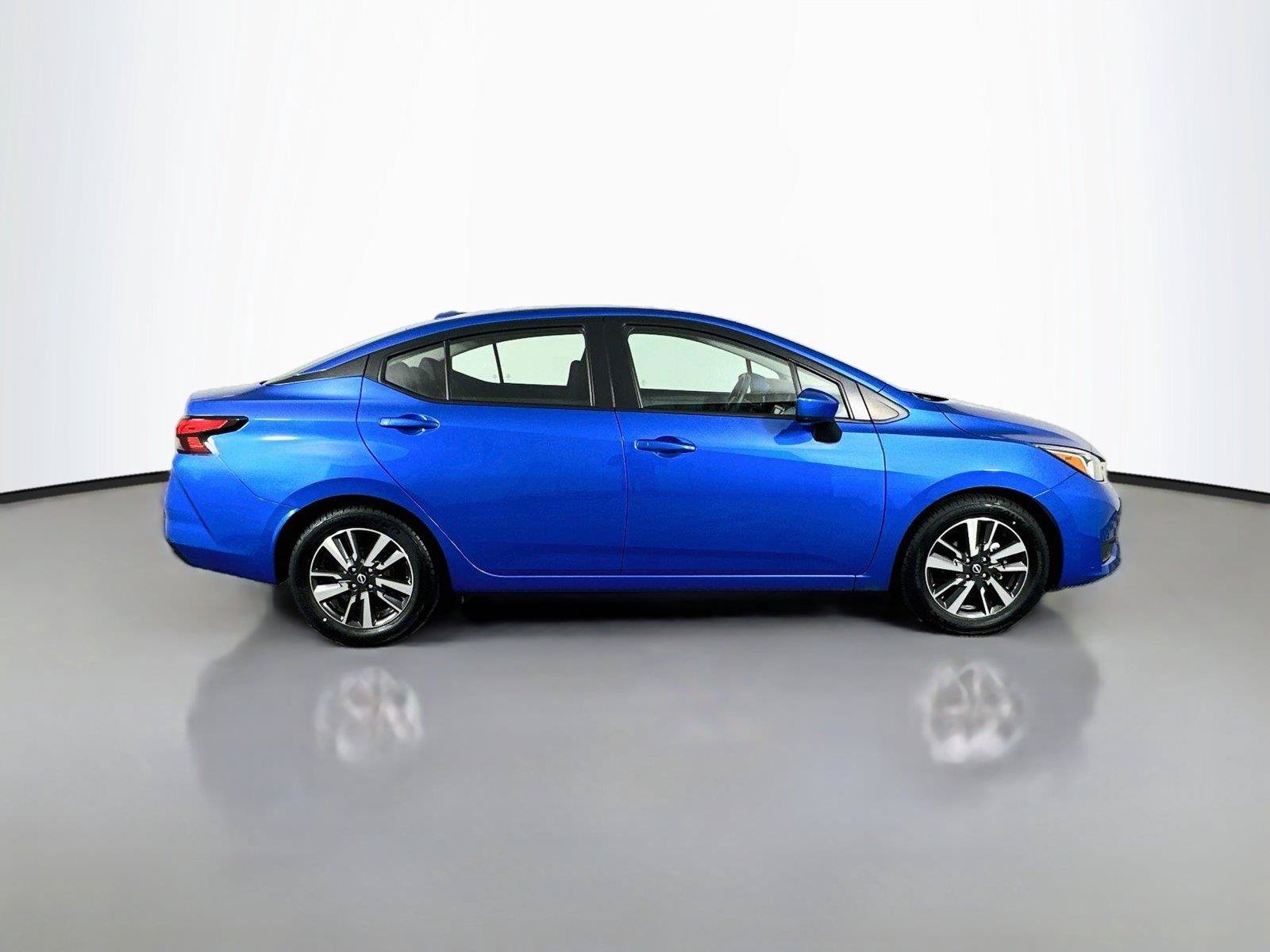 Used 2024 Nissan Versa SV FWD image 16