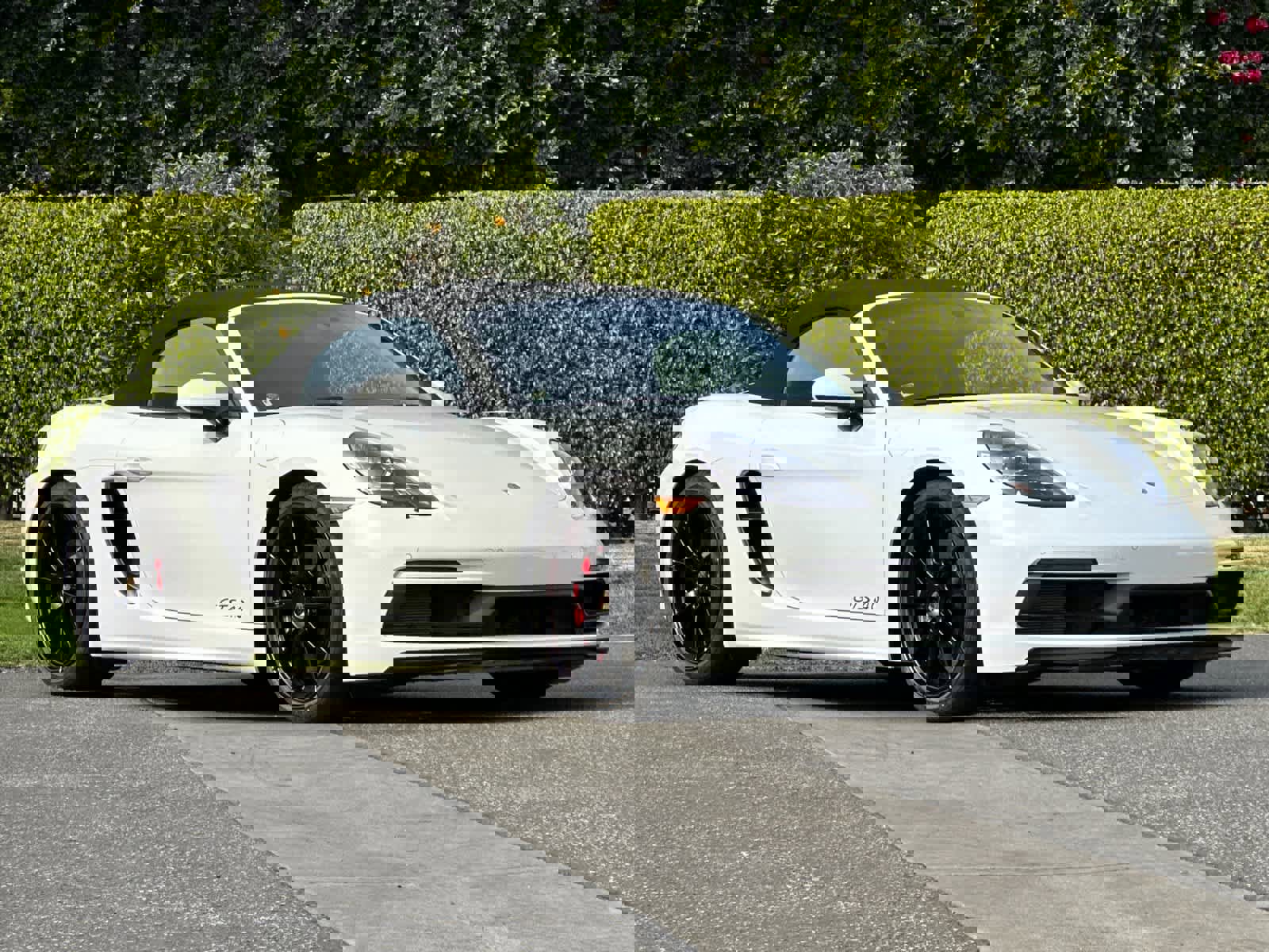 New 2025 Porsche 718 Boxster GTS image 9