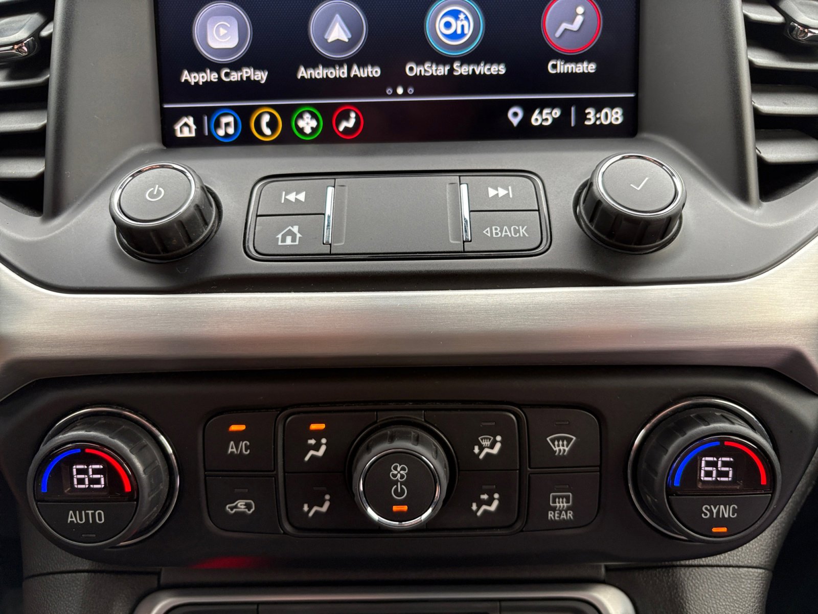 Used 2021 GMC Acadia SLE image 17