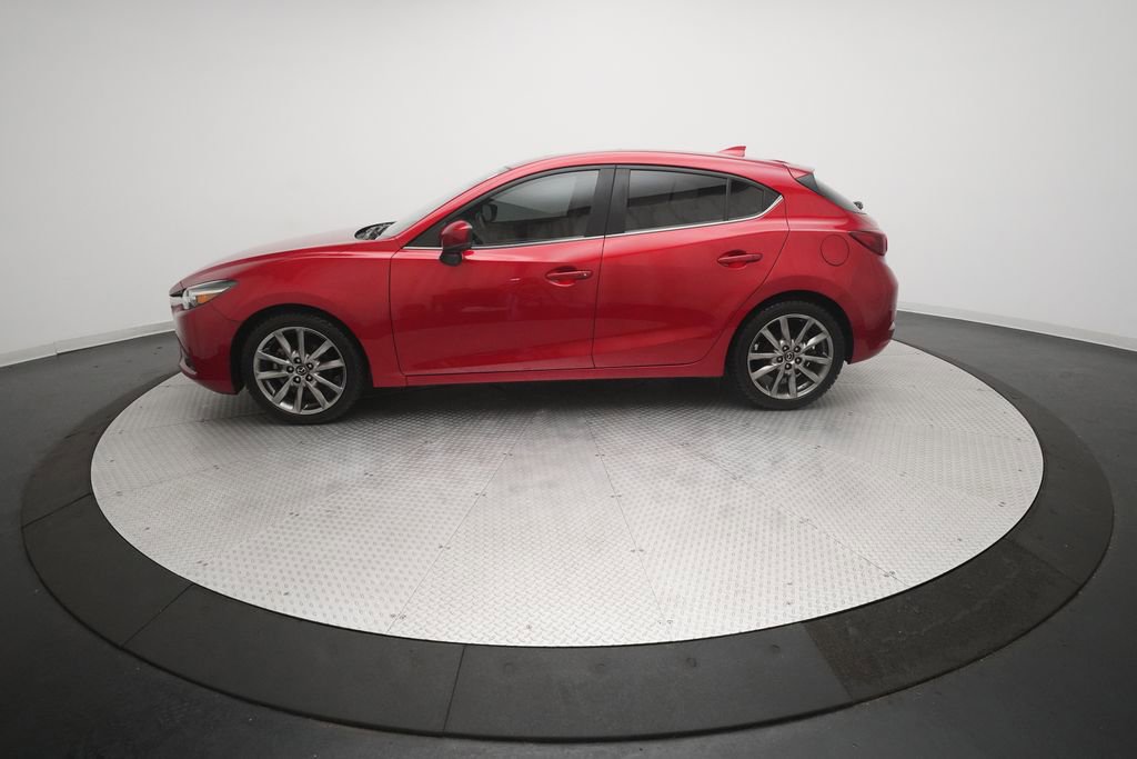 Used 2018 MAZDA MAZDA3 Grand Touring w/ Premium Equipment Package image 21