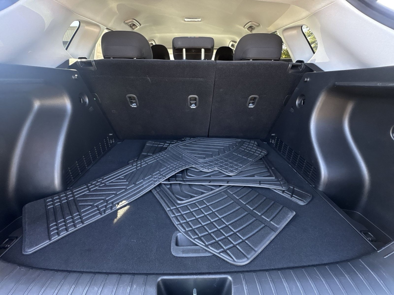 Certified 2024 Hyundai Kona SEL FWD image 25