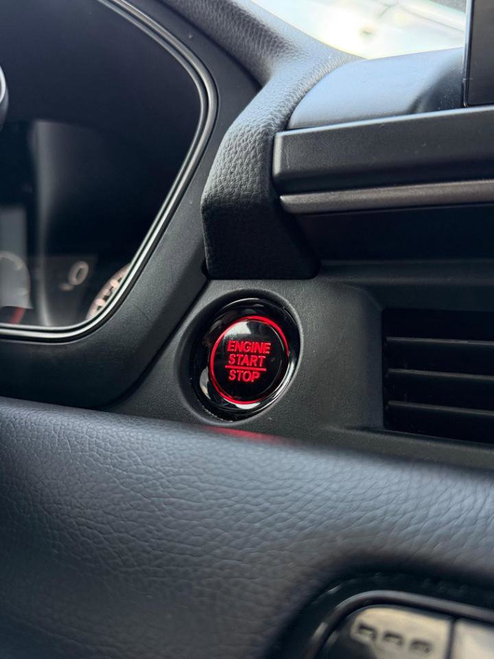 Used 2025 Honda Pilot TrailSport image 17