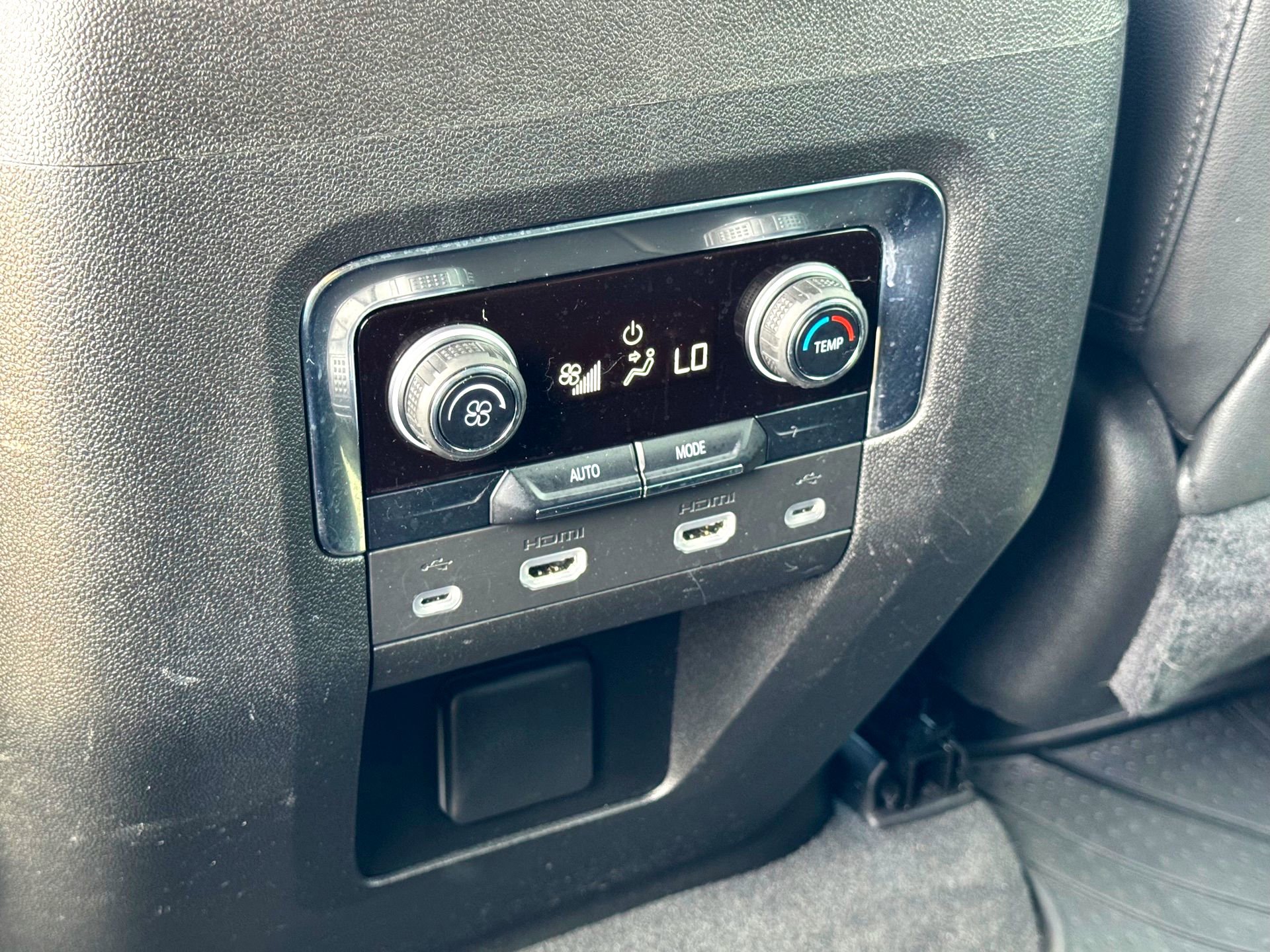 Used 2021 Chevrolet Tahoe Z71 w/ Rear Media and Nav Package image 21
