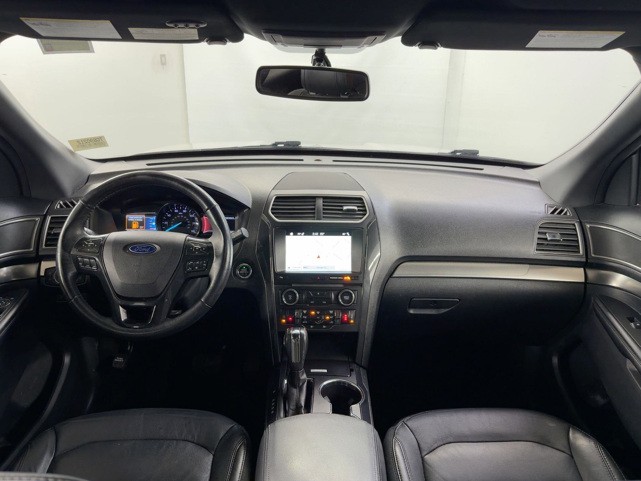 Used 2018 Ford Explorer XLT w/ Equipment Group 202A image 15