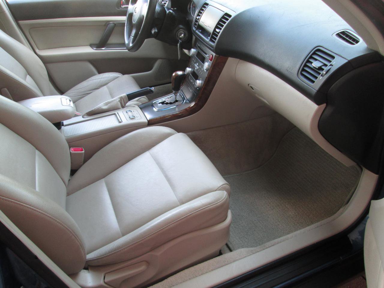 Used 2007 Subaru Outback 2.5i Limited AWD/4WD image 22