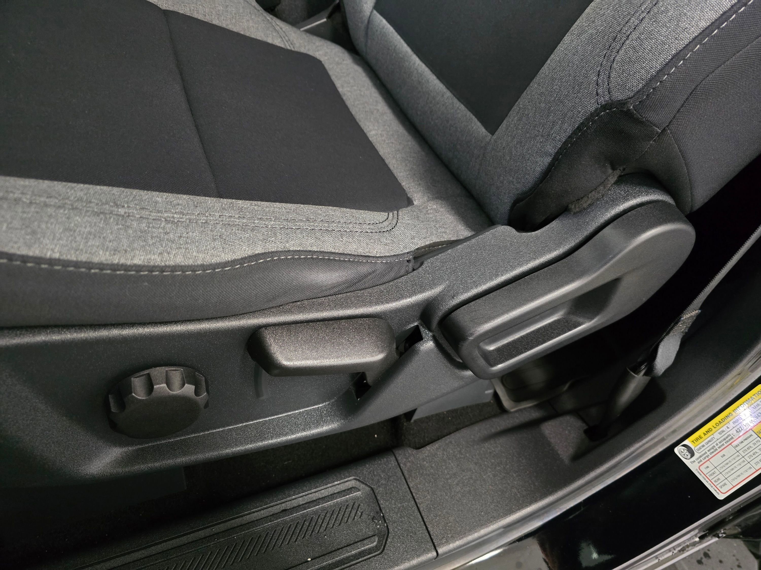 Used 2022 Ford Bronco Base image 29