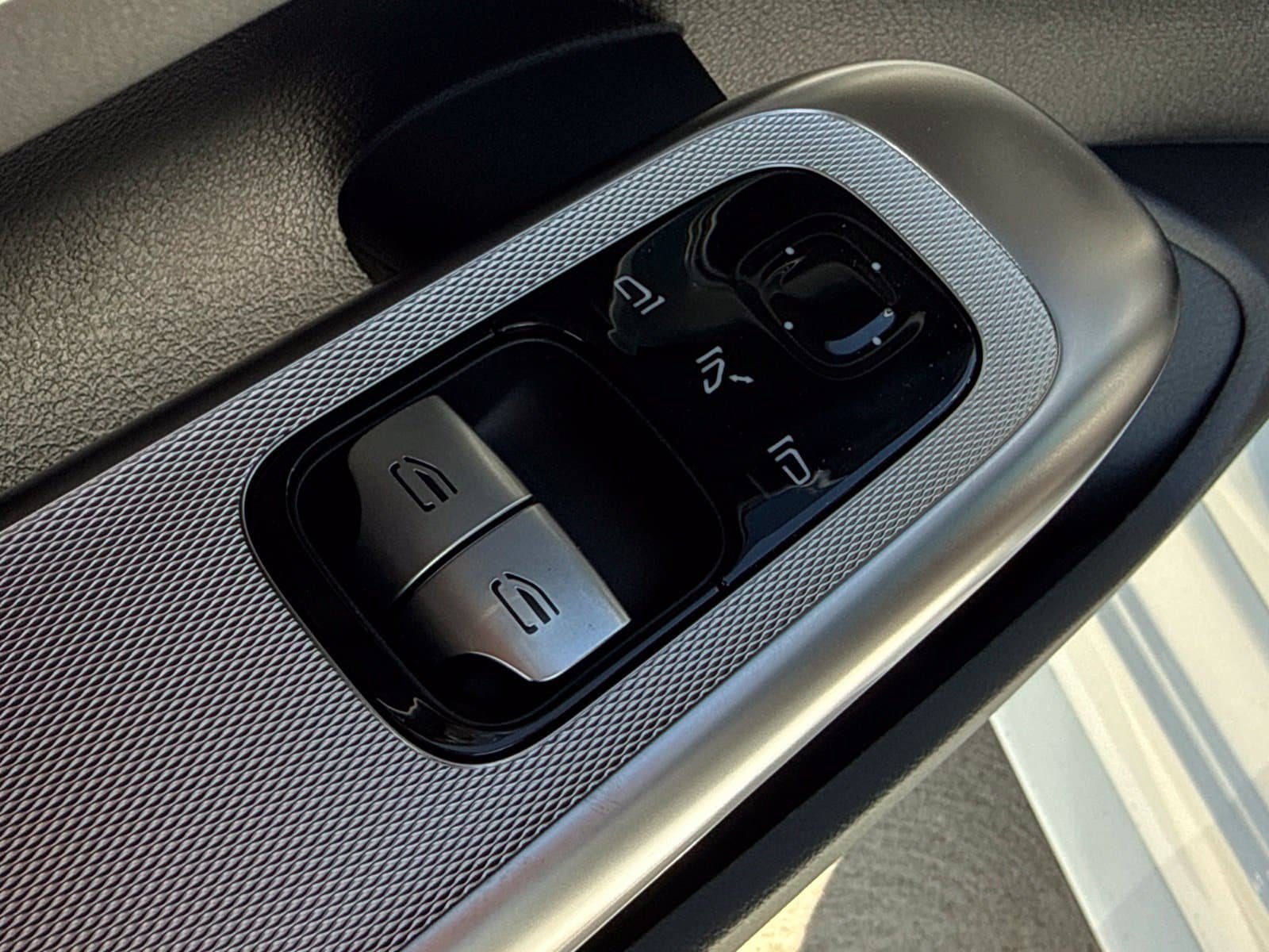 New 2027 Mercedes-Benz CLE 53 AMG 4MATIC Coupe image 17