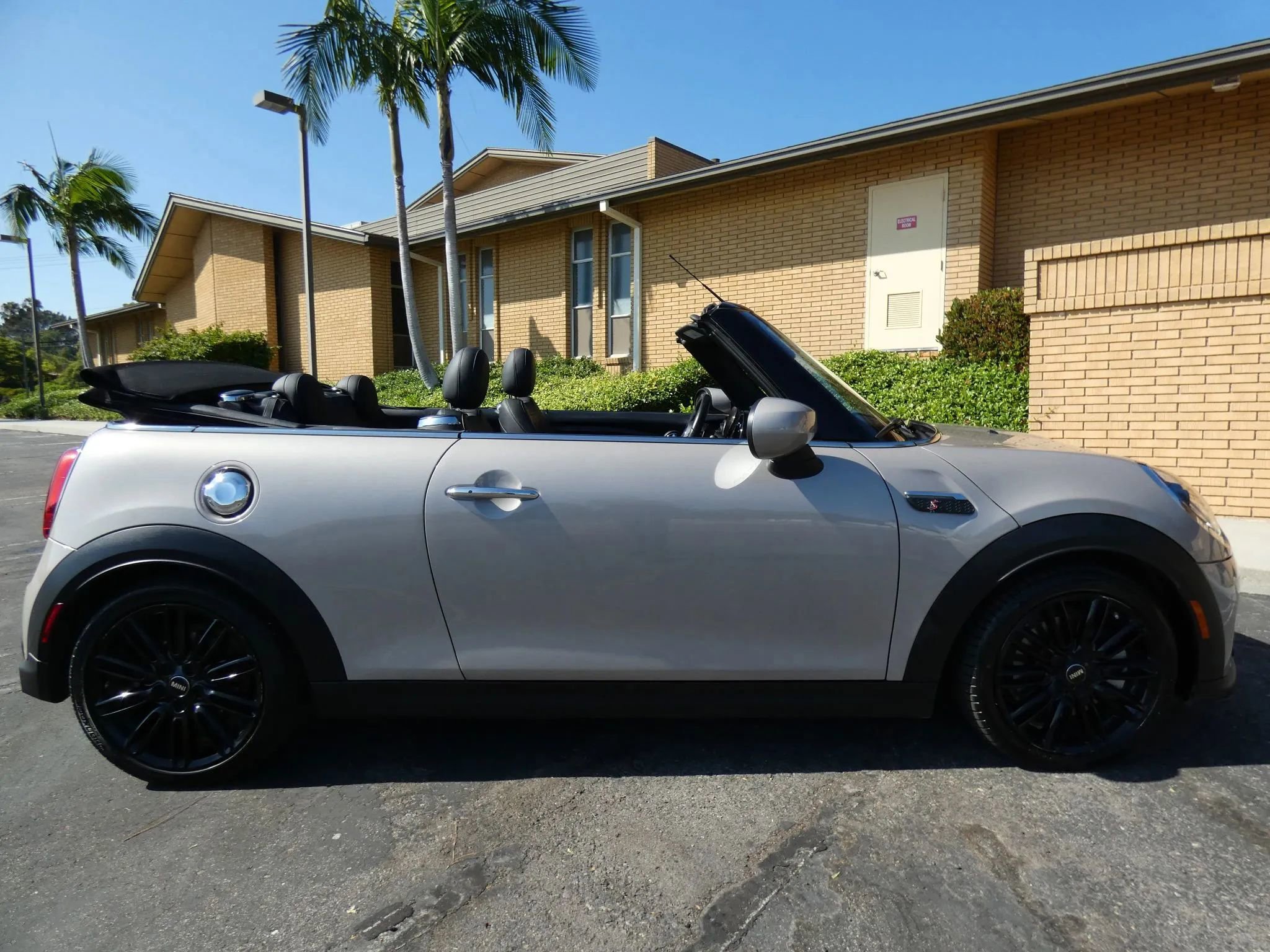 Used 2024 MINI Cooper S image 6
