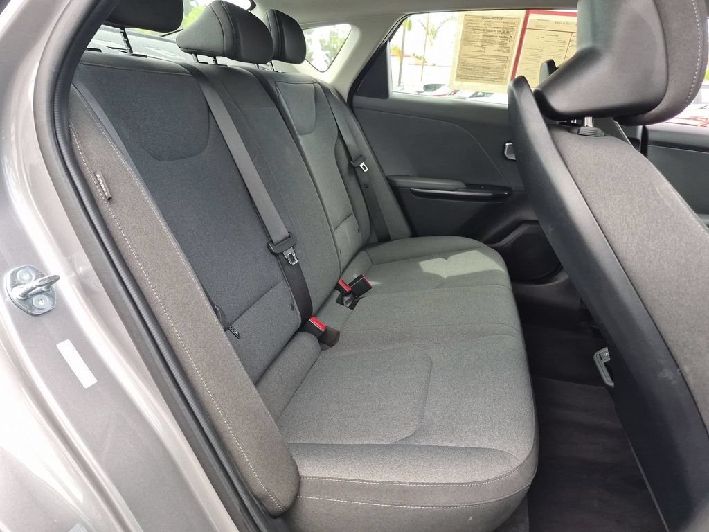 Used 2025 Kia K4 FWD image 30