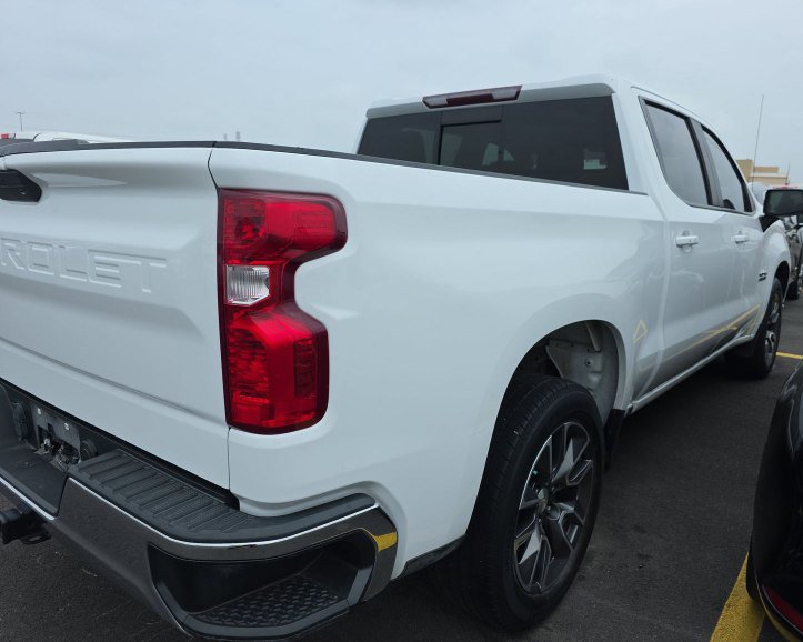 Used 2019 Chevrolet Silverado 1500 LT w/ Texas Edition RWD image 2