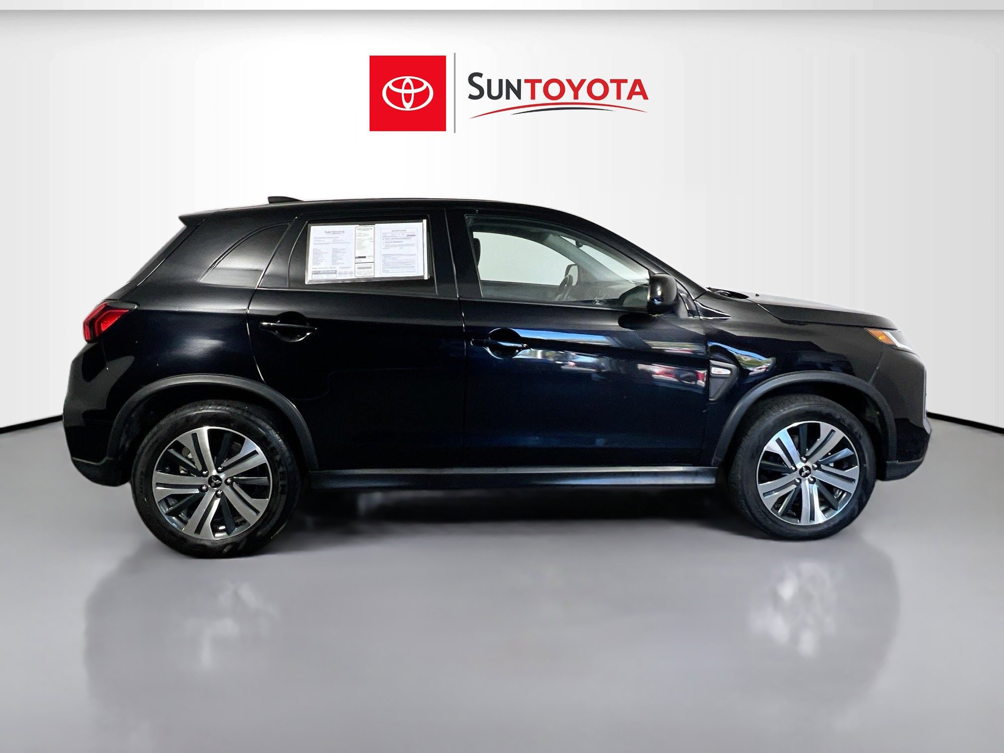 Used 2024 Mitsubishi Outlander Sport LE image 2