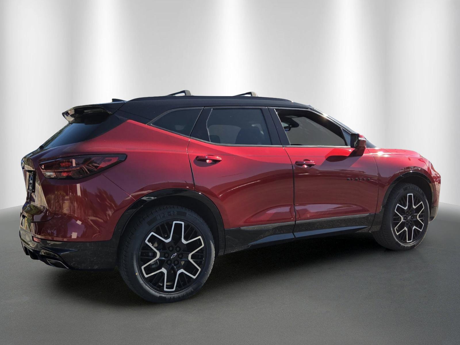 Used 2023 Chevrolet Blazer RS w/ Driver Confidence II Package FWD image 7