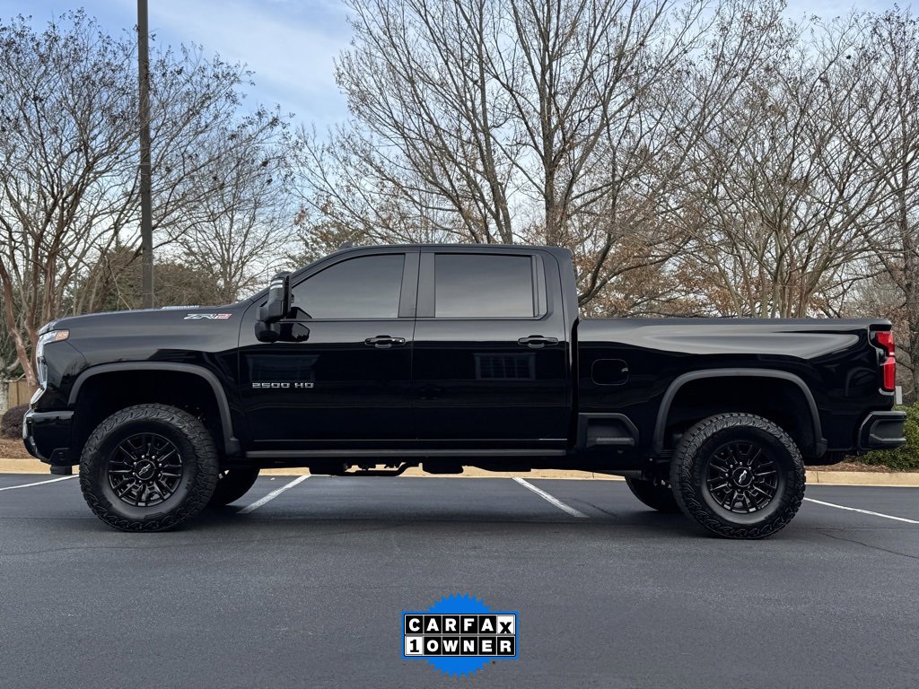 Used 2025 Chevrolet Silverado 2500 ZR2 w/ Technology Package image 3