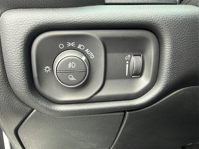 Used 2026 RAM 2500 Big Horn AWD/4WD image 13