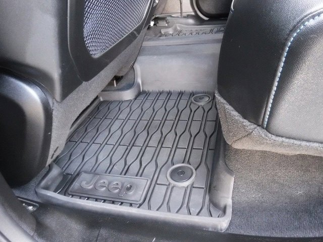 Used 2023 Jeep Grand Cherokee Trailhawk w/ Luxury Tech Group III image 67