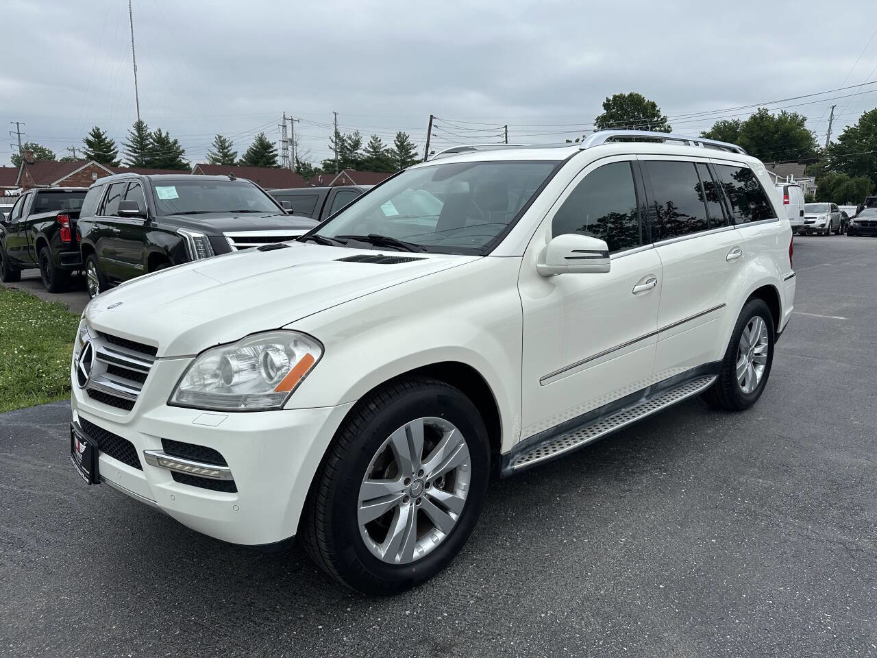 Used 2012 Mercedes-Benz GL 450 4MATIC image 3